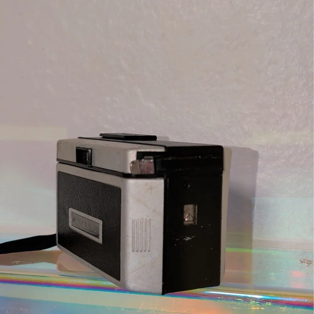 Vintage Kodak Instamatic 100 Film Camera – Made in USA – Untested